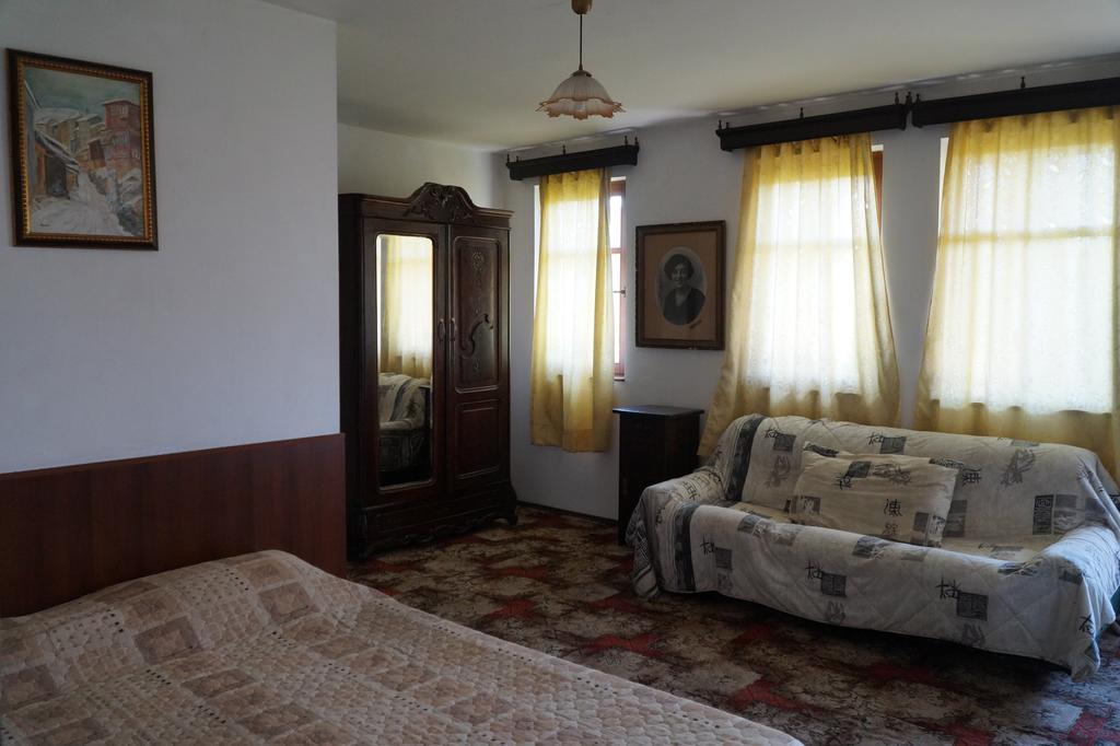 Guestrooms Ross Veliko Turnovo Bagian luar foto